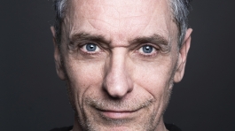 JAMES_GIBLIN_FOTO_DESTACADA_ARTTMANAGEMENT_JPG