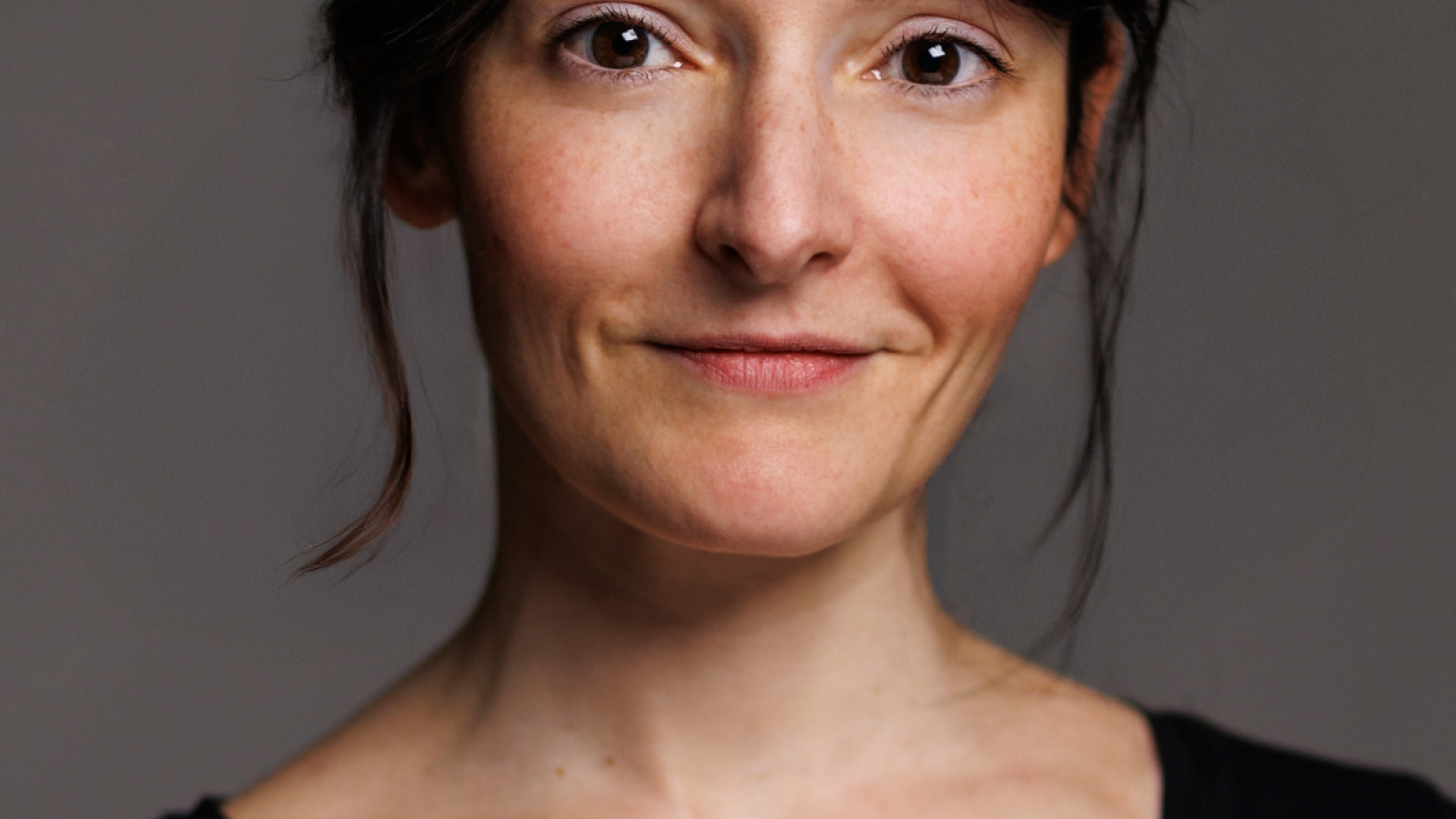 MariaCapas-CLOSE-UP-PHOTO